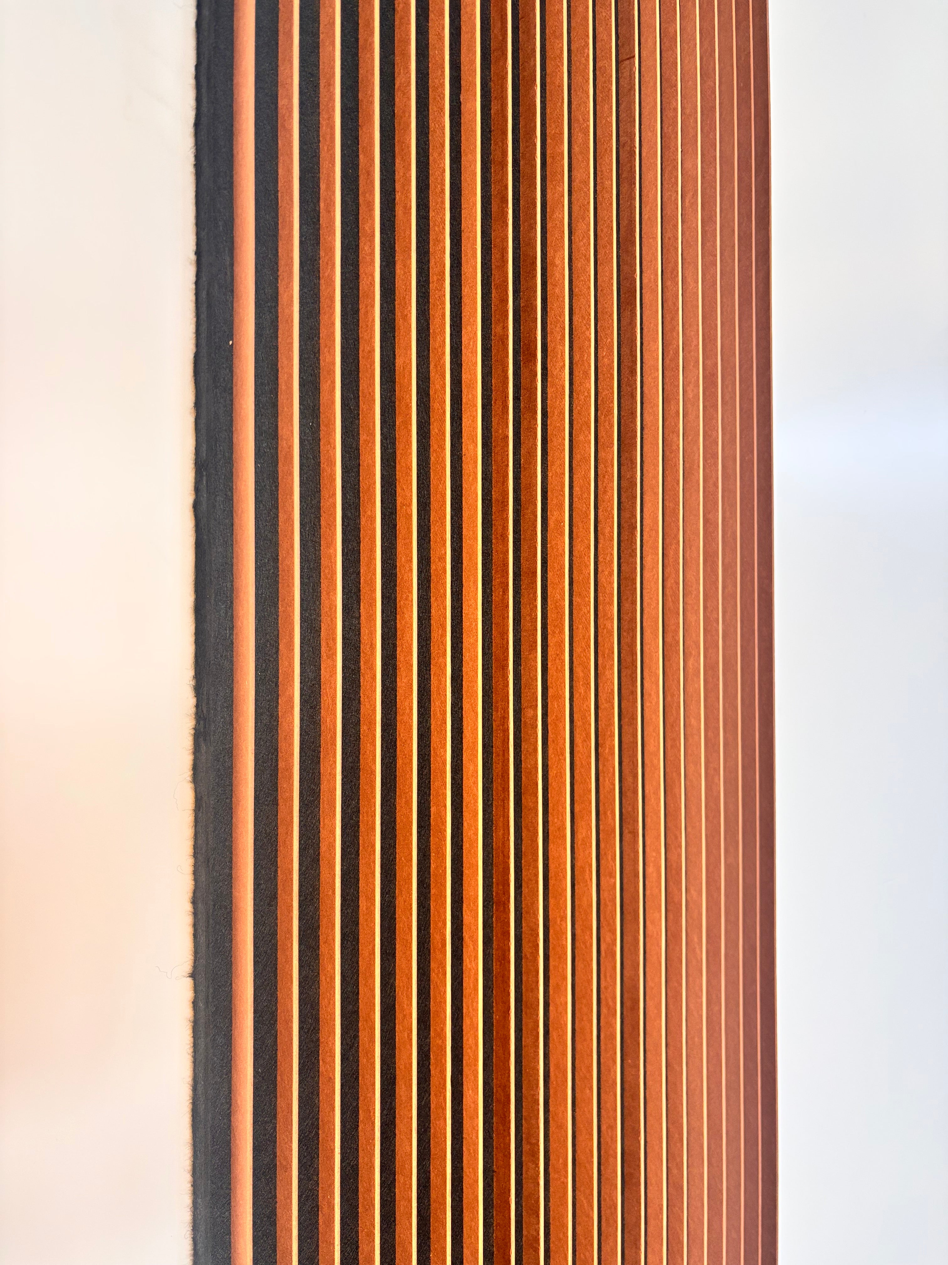 Vareprøve VertiLine - Rust & Black