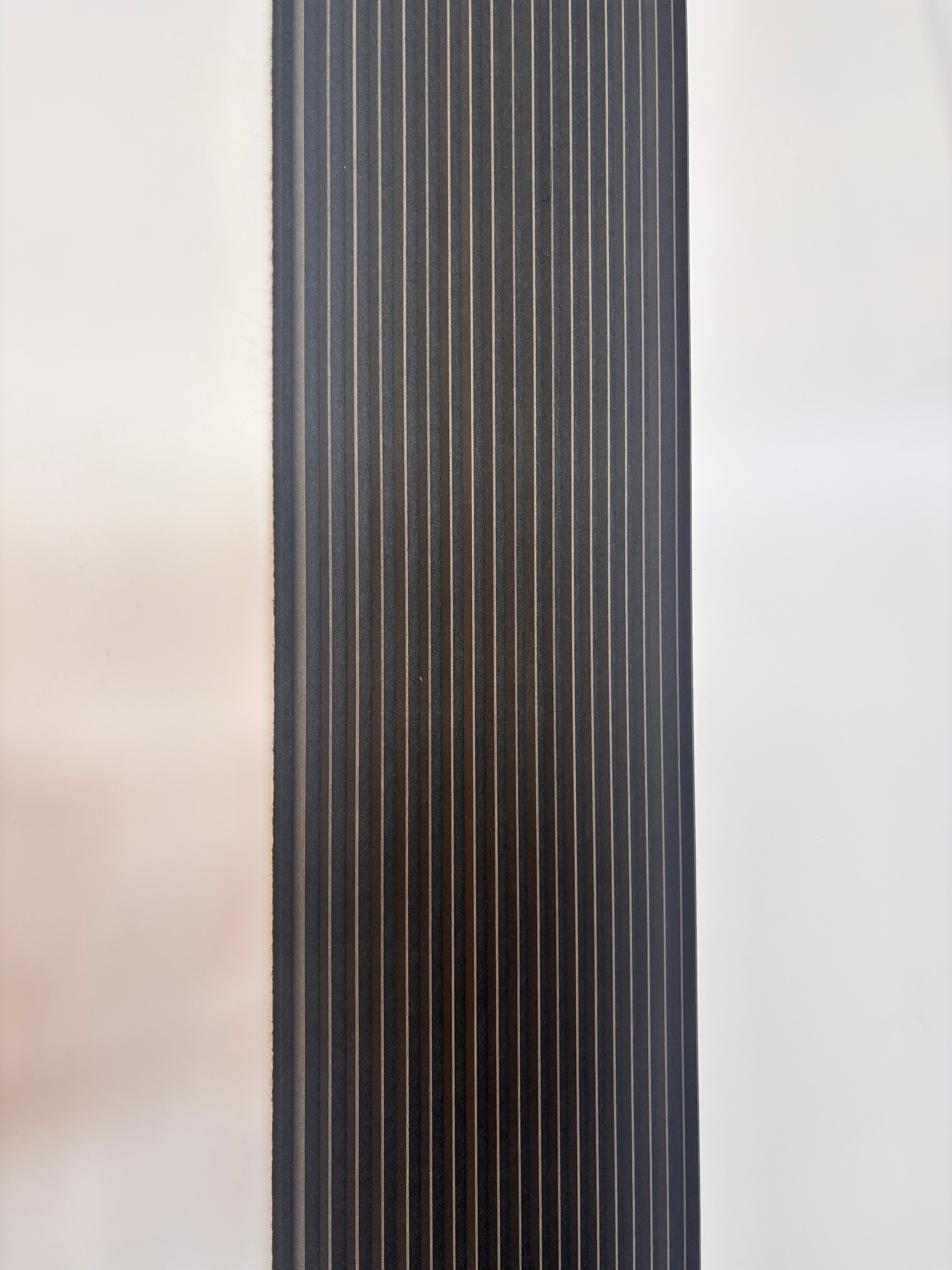 VertiLine - Grey & Black