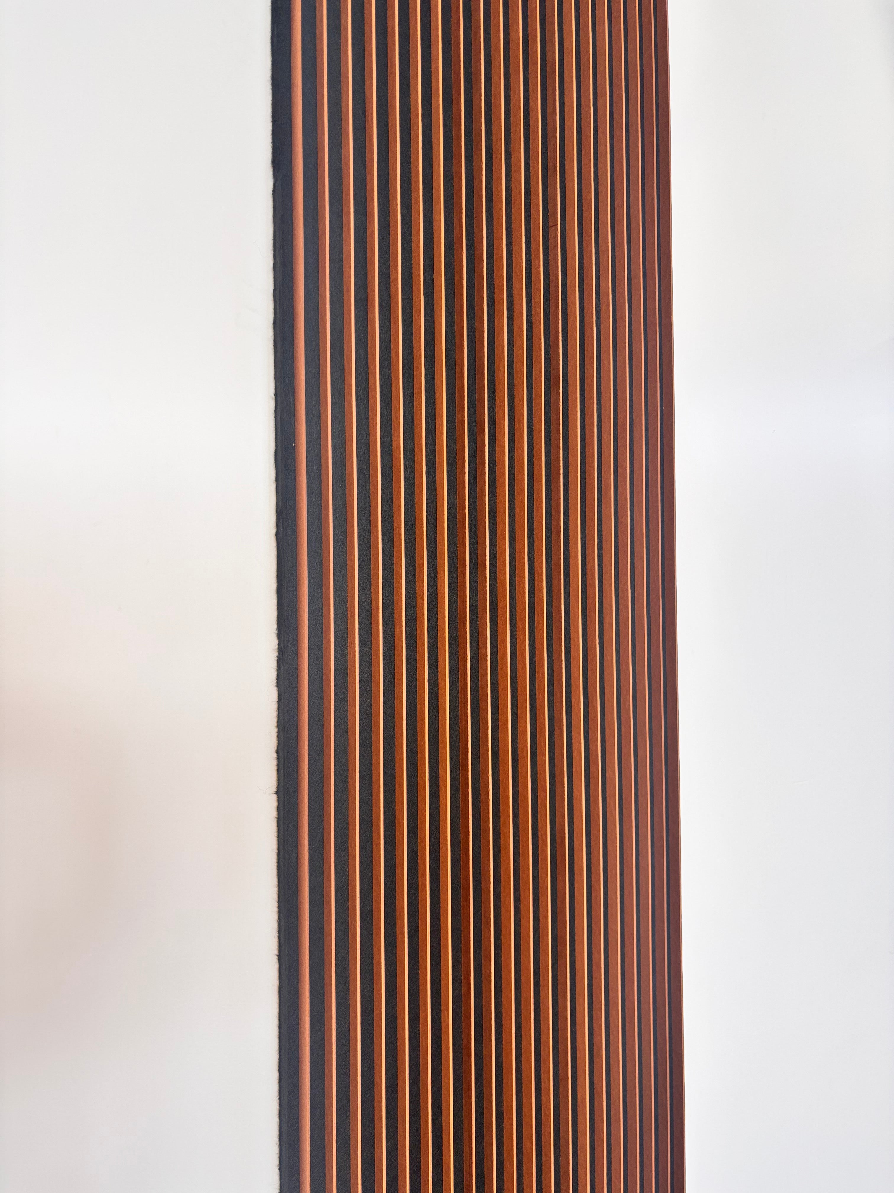 VertiLine - Rust & Black