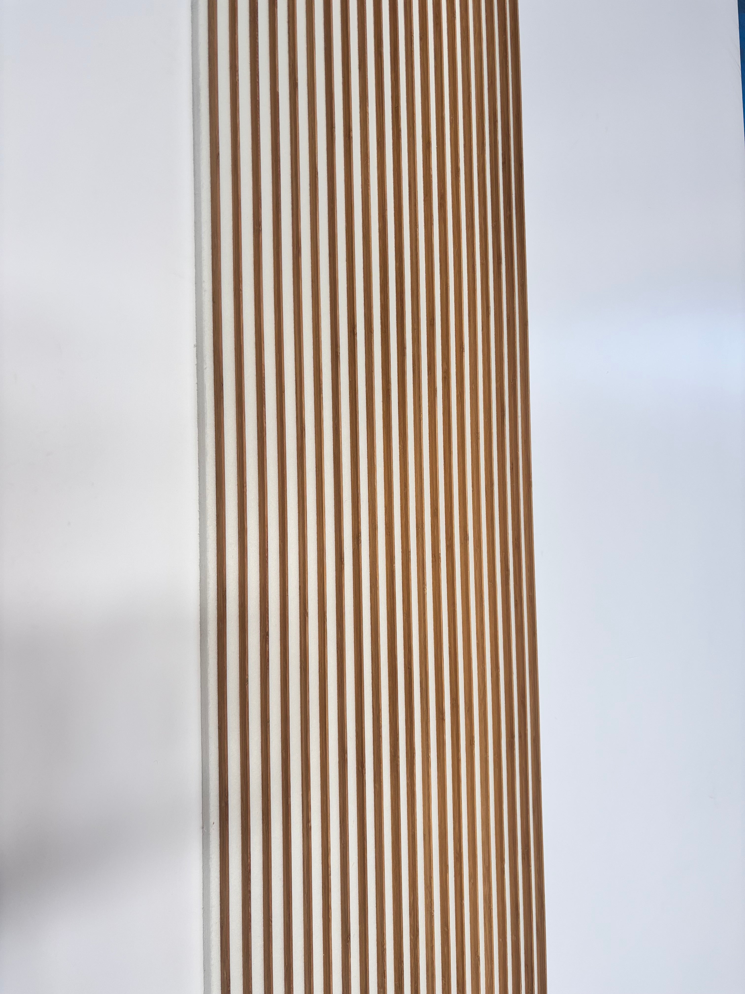 VertiLine - Bamboo & White