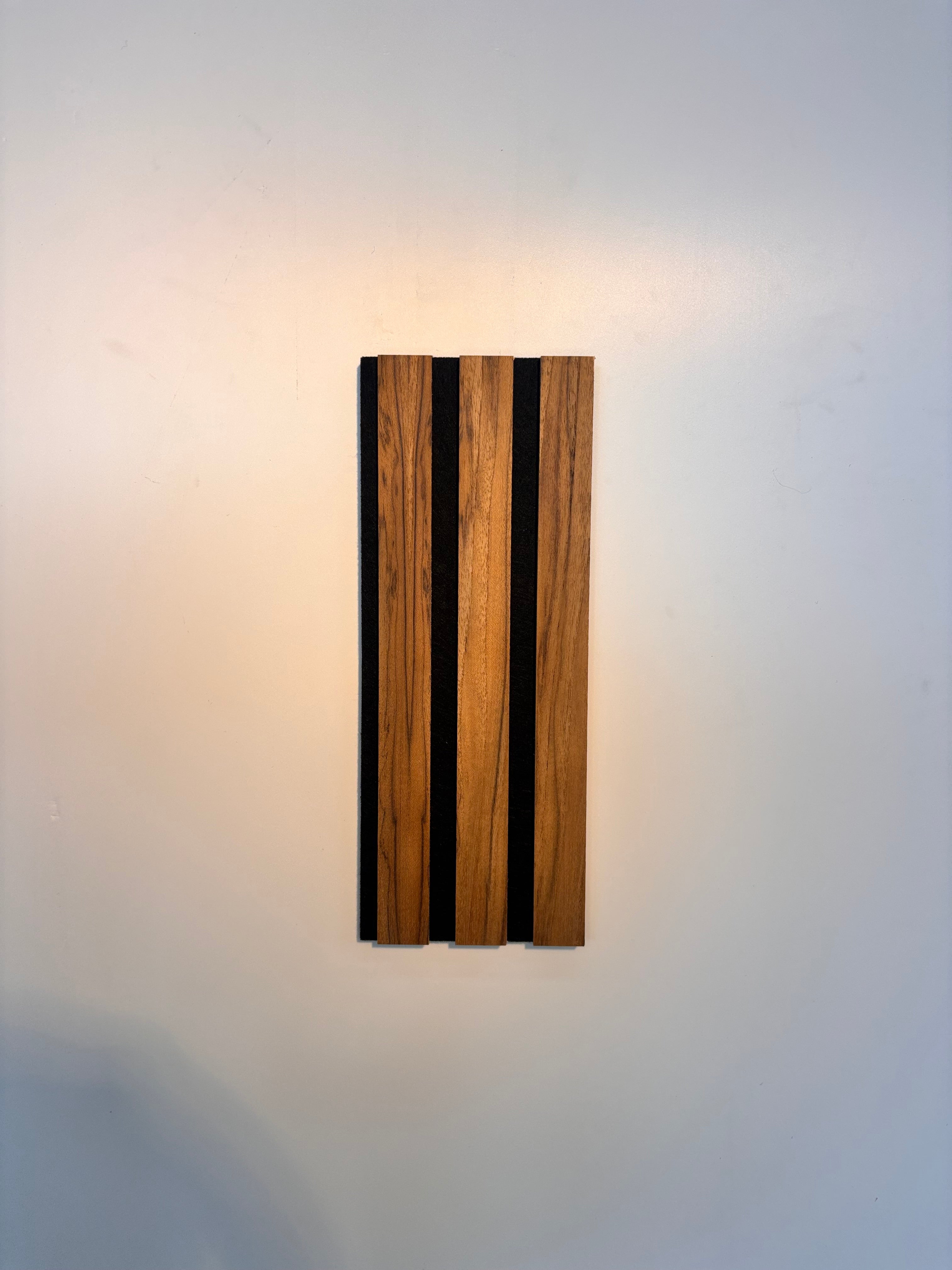 Vareprøve af Udendørs og vådrums Akustikpanel - Teak