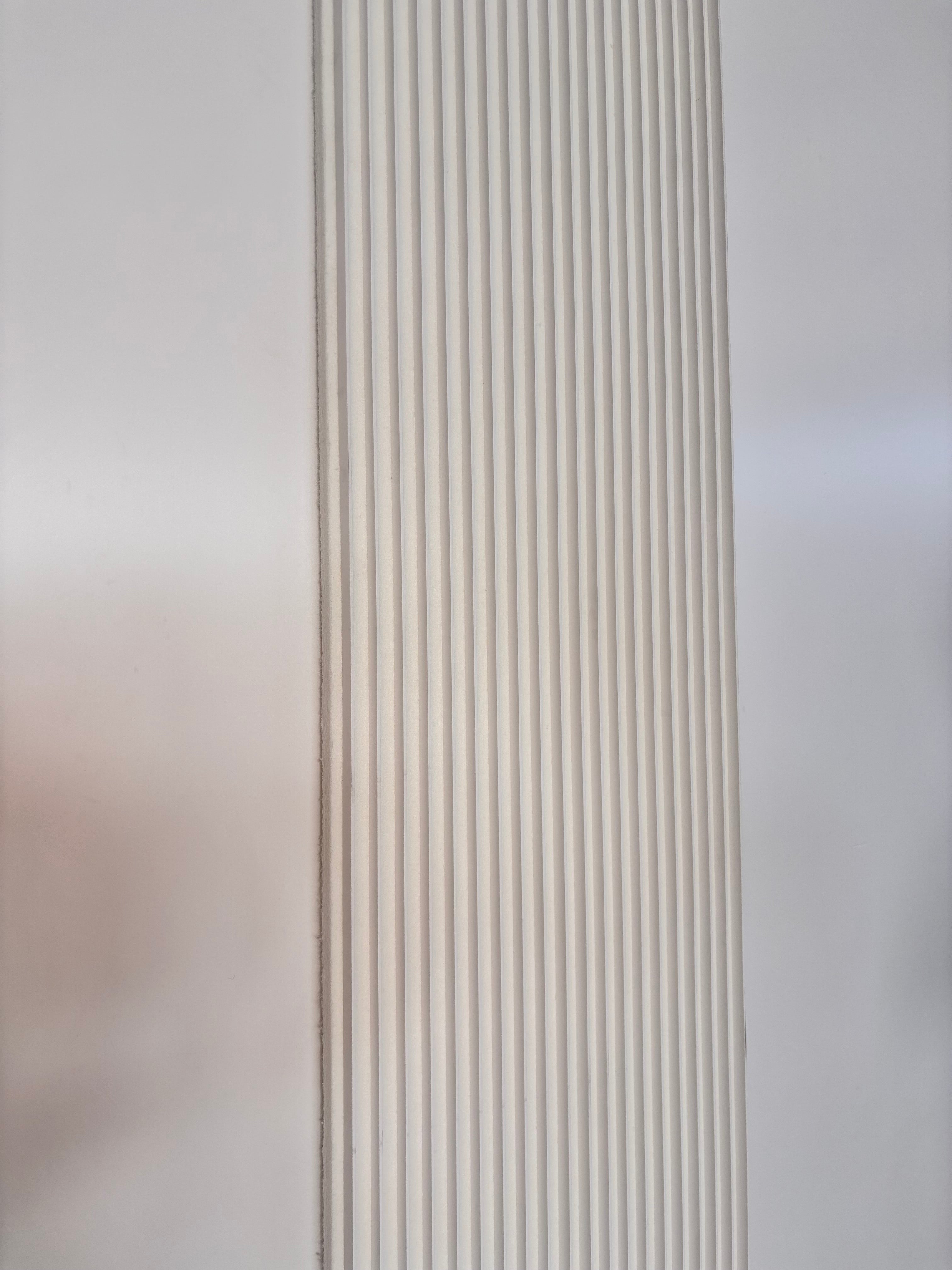 VertiLine - White & White