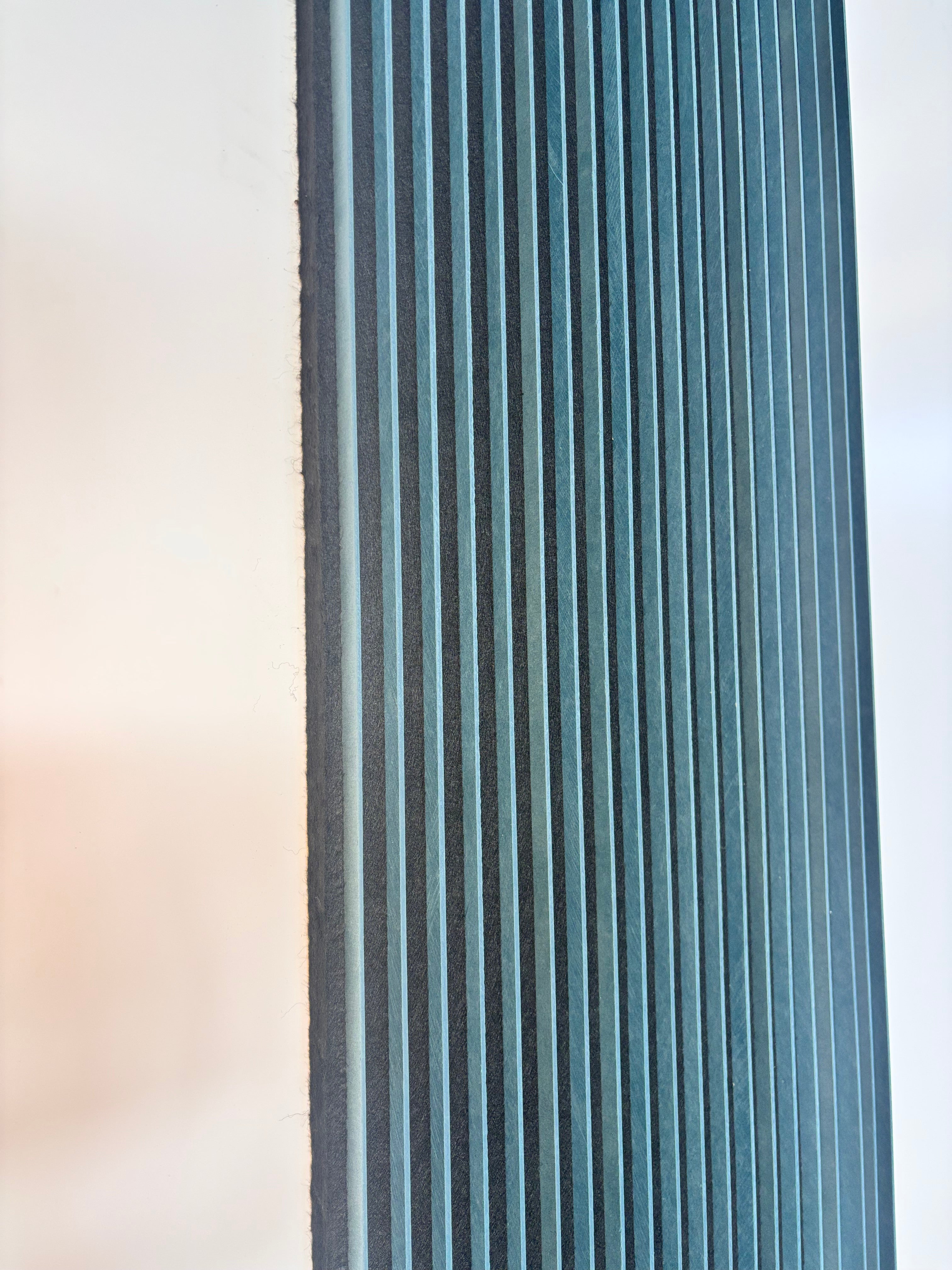 Vareprøve VertiLine - Light Blue & Black