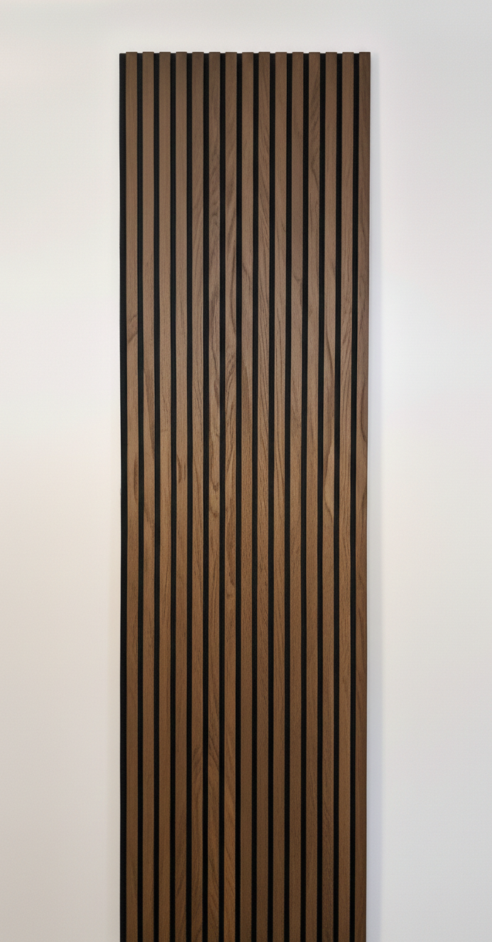 Akustikpanel- Røget Egetræ på sort MDF